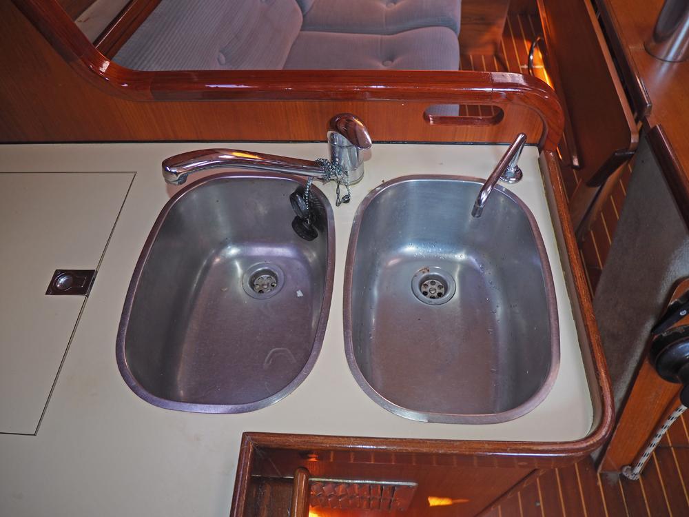 Salon, H&eacute;bergements